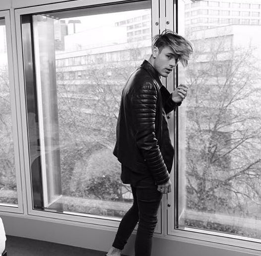 Casey (@caseyjohnsonuj) on Twitter photo 