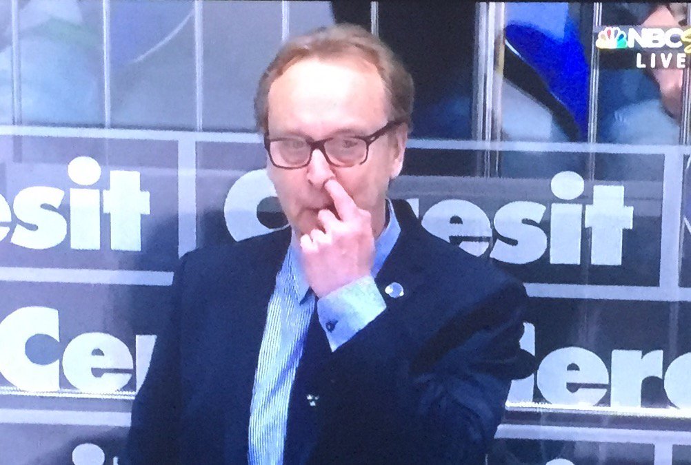 MattBarnaby3636's tweet photo. Swedish coach trying to find a way around Canada D. Think he found something... https://t.co/7xdIXt76F5