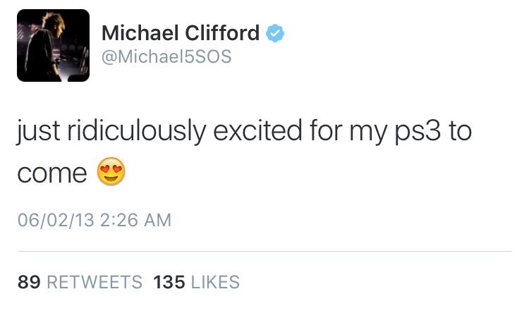 oldtweetsof5sos's tweet photo. Michael and his long awaited PS3 https://t.co/ZXWbRN7AmA
