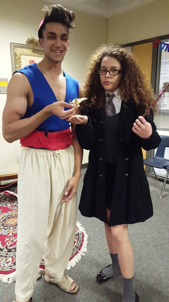 aracelmichii's tweet photo. #kfseniorweek Character day 💥💫 https://t.co/NxldPoe89o