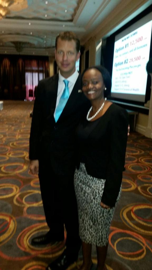 Mrs_SiboM's tweet photo. This how I spent 3 hours of my day today! #underdogmillionare @JTFoxx https://t.co/pP01aPJOjf