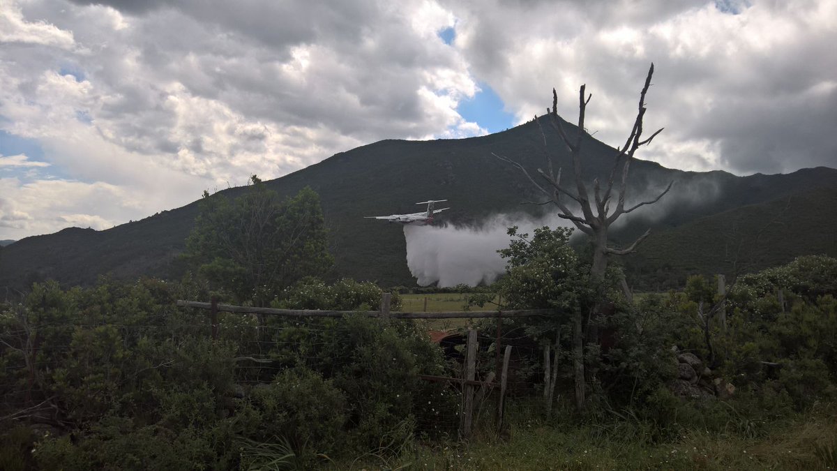 UMEgob's tweet image. Finaliza simulacro lucha contra incendios forestales #LCIF junto a nuestros compañeros de la #UIISC5 #StopIncendios