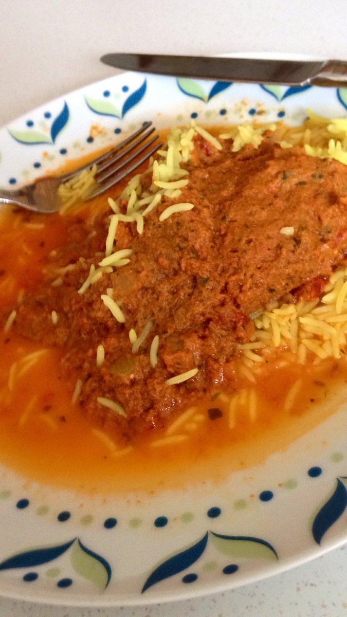 TheCameronBB's tweet photo. @CooperativeFood Your ready meal I just had was like I had shit on some rice, never again https://t.co/3b5CnWQeDj