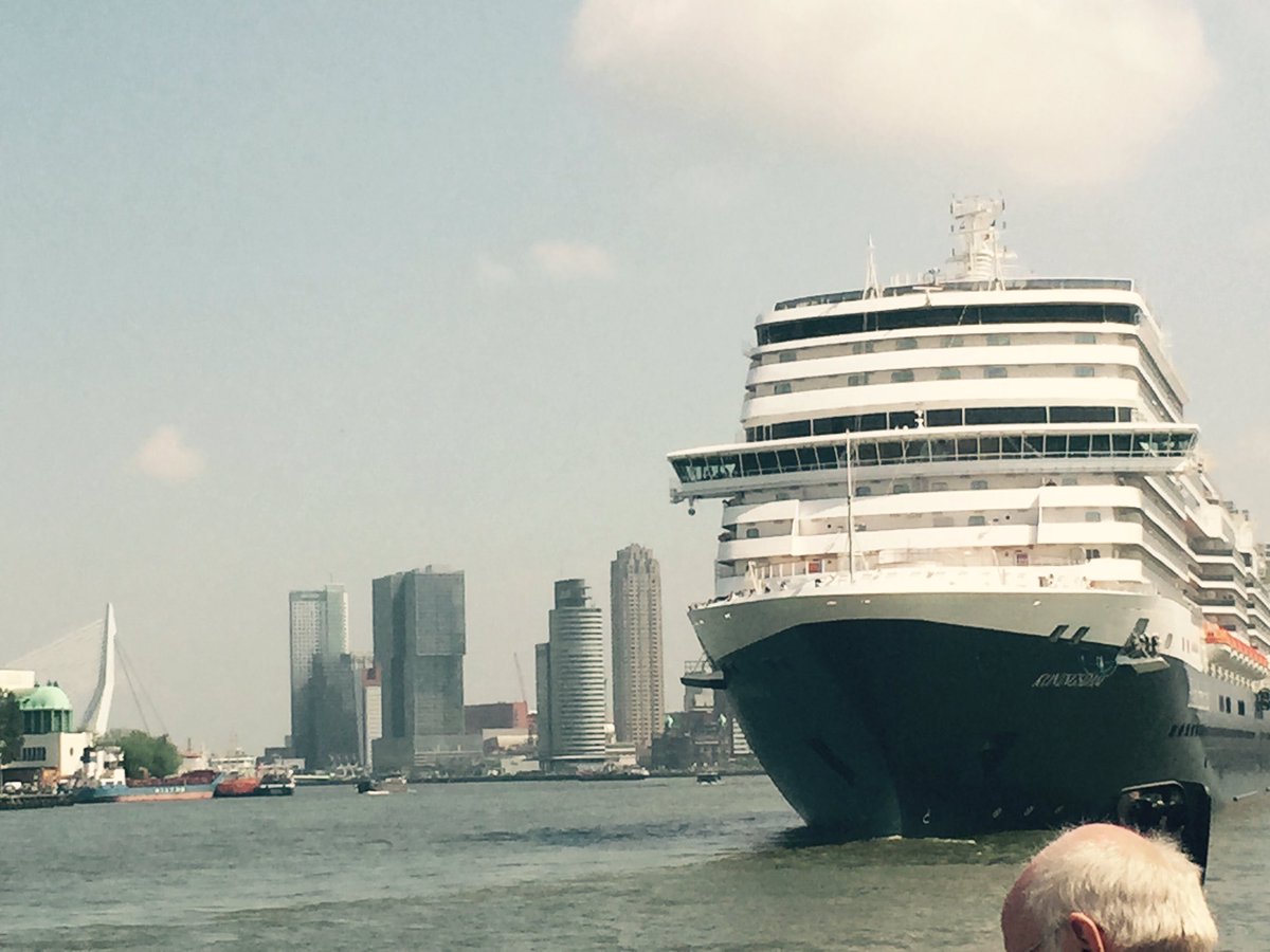 Tieschellekens's tweet photo. Dat was de #Koningsdam. En nu als een speer naar #nacwill https://t.co/WVxHKF3eYV