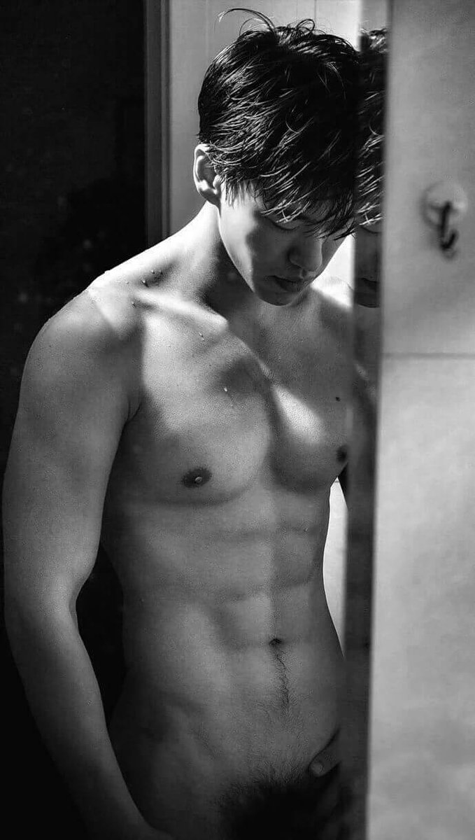 jinshow2's tweet image. เซตนี้ยอมแล้วครับ ทูลหัวของผม ^^