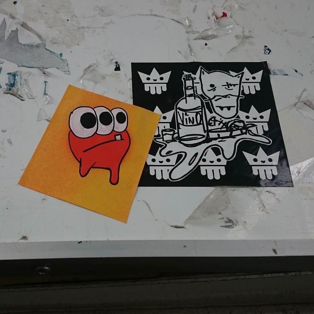 StArtEverywhere's tweet photo. #berlinertorlove #hallokarlo #karlo #kingdrips #HkdNs #streetart #streetarthamburg #hamburg #welovehh #sticker #sla… https://t.co/SqmqE1XYYX
