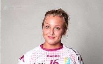 jc2Pau's tweet photo. Léa Serdarevic (@LeleSerda) et Toulon samedi en finale de la Coupe de France de #handball 
► https://t.co/PLRcRoLkg4 https://t.co/cKm2da8eqW