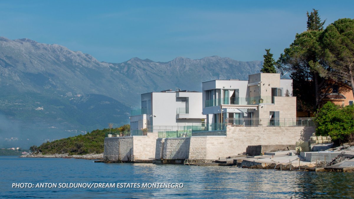 Wall Street Journal (WSJ) Twitter