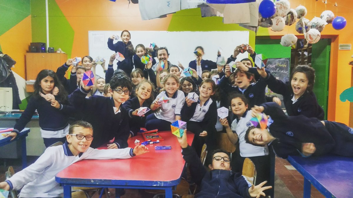 Hoy hice nuevos amigos en el Workshop #Cubotoy del Instituto Hebreo Doctor Chaim Weizmann ⚡