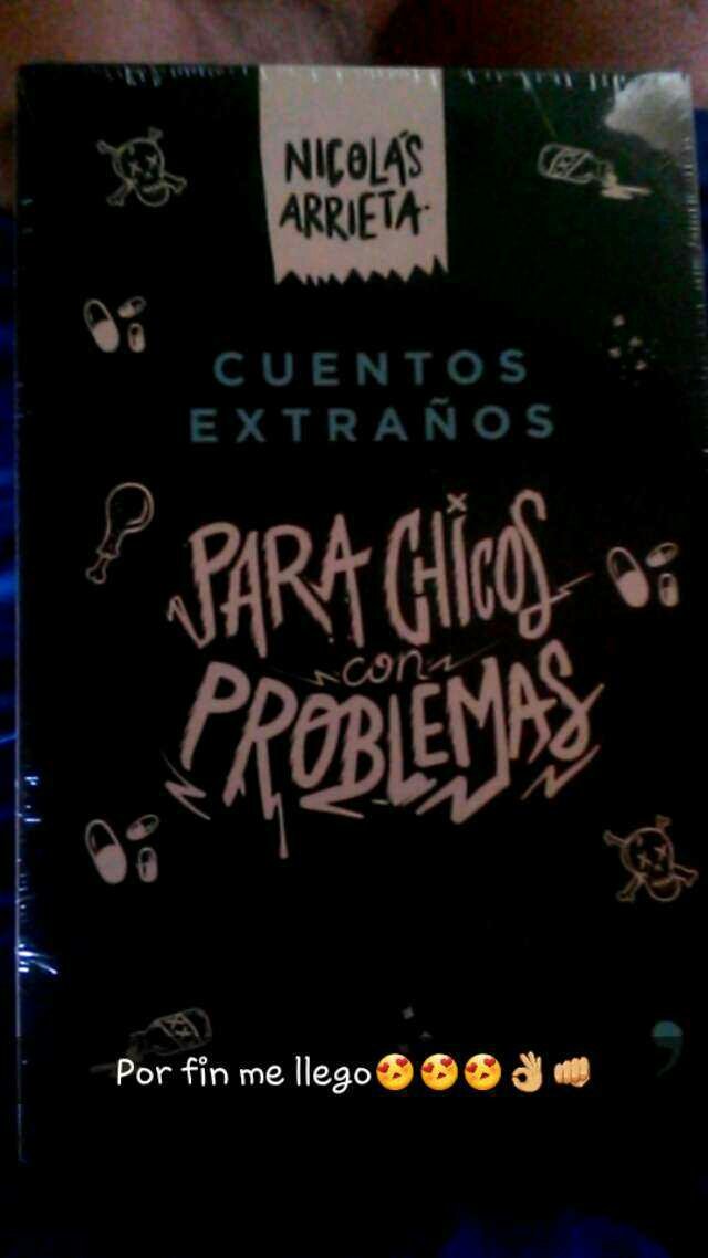 Andy_btk's tweet photo. Sabes que tu vida  vale la pena cuando gasta tu dinero en @AteirraShop @nikoarrieta 👊😍👌 por fin tengo él puto libro https://t.co/iH3Fdv6adX