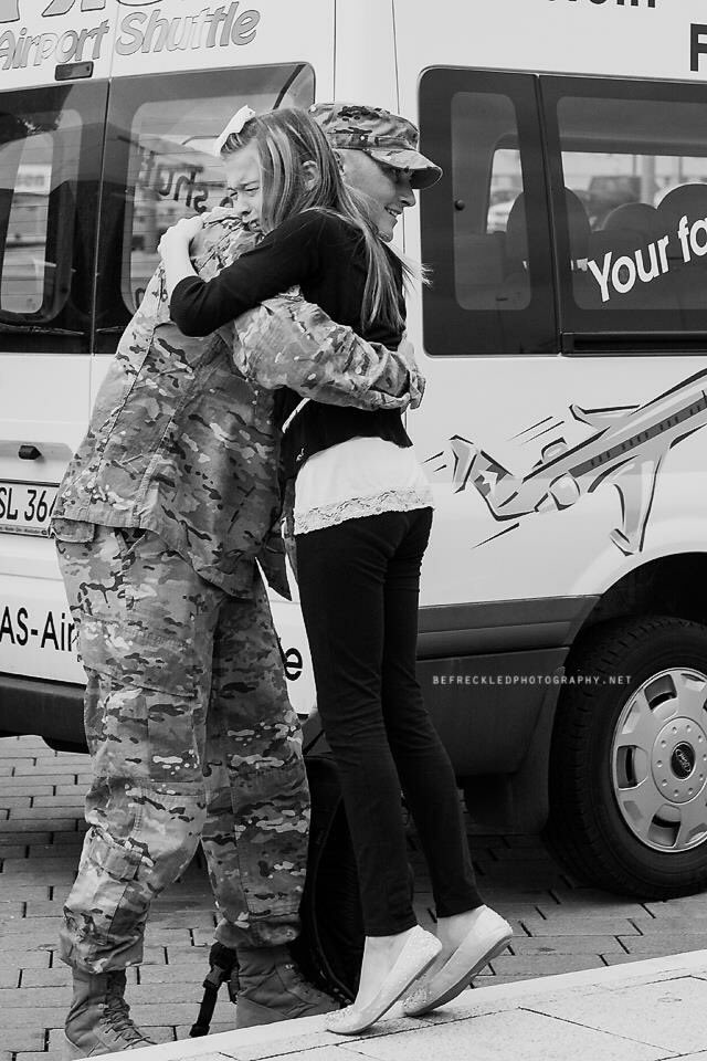 Military Homecomings tweet media