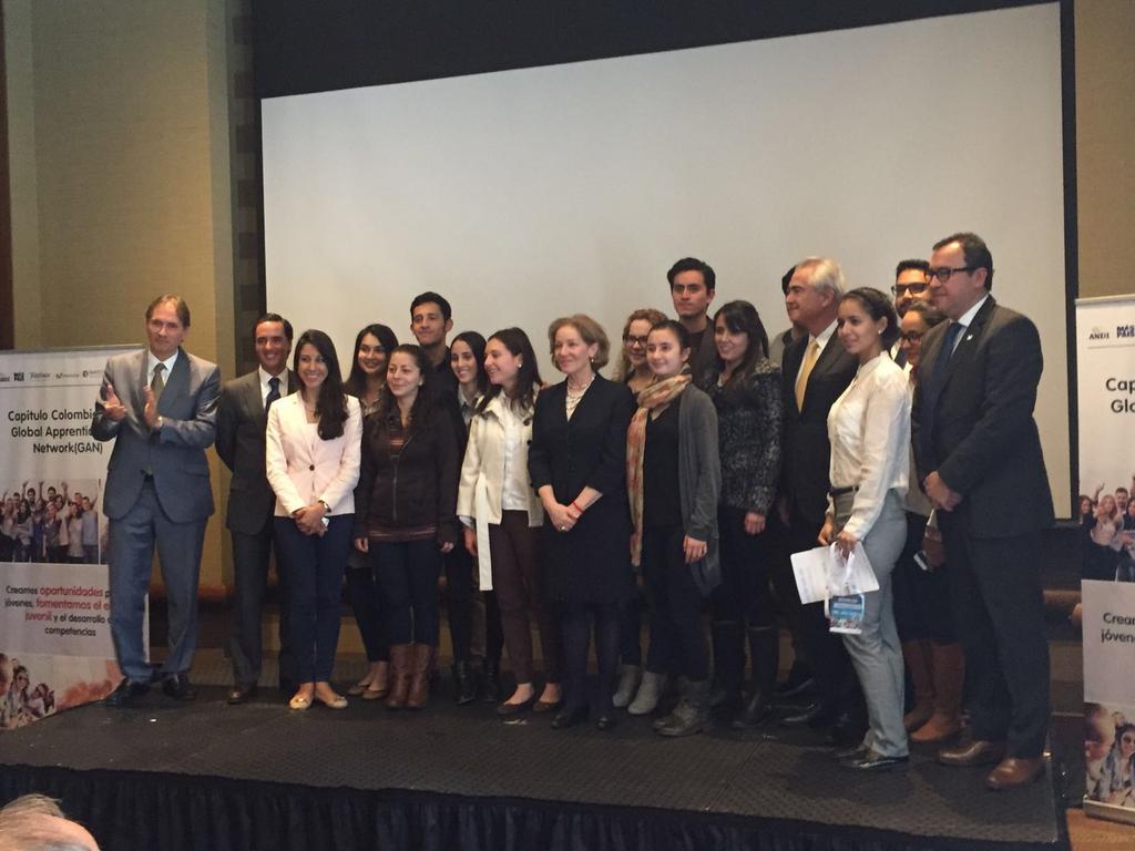 GAN4Skills's tweet photo. Así culmina la inauguración #oficial de la #GANColombia en Bogotá. Todos por la #juventud #colombiana @GANColombia https://t.co/qOynC5tOe5