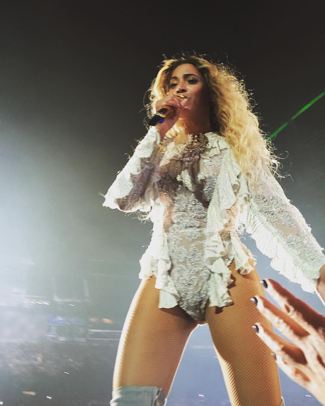 BEYONCÉ LEGION on Twitter "Closeup Beyoncé performing in Seattle.