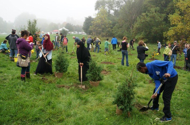 We work together with others to build a more durable &amp; #sustainable #community #socent #LdnOnt <a href="/socentmagazine/">SocialEntrepreneur</a>