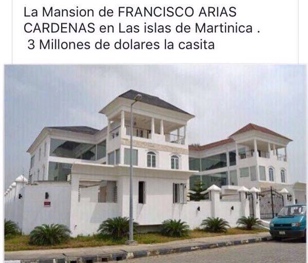 venezolanoenpie's tweet image. Encuentre las 7 diferencias
Casa de gobernador chavista
Casa de votante chavista