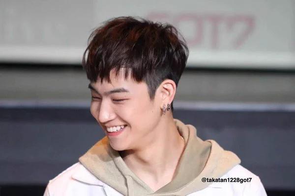 jinmkk's tweet photo. แล้วพอได้เห็นภาพนี้
คือนางกลับมาแล้วจริงๆ คือมันดีแก่ใจมาก #jbcomeback https://t.co/qA4cCyy63x