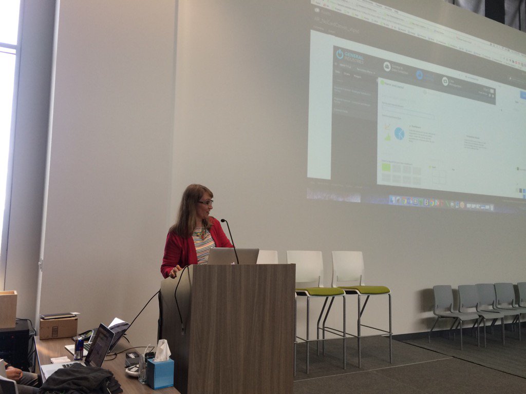 tulsid's tweet photo. More ideas!! We have 6 teams already. #mcxhack https://t.co/3cWvKlyhmY