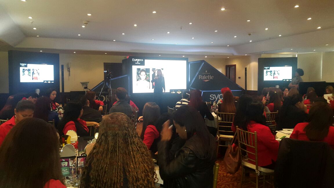 beyondcol's tweet image. Charla de Imagen Profesional dictada por Beyond Consulting, en Convención de Expertas Schwarzcopf de HENKEL