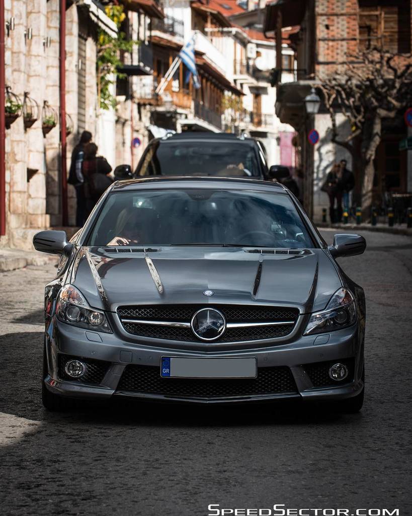 AthensInsta's tweet photo. Fantastic grey SL63 AMG
#sl #sl63amg #mercedes
#speedsector #supercars #hypercars #greece… https://t.co/PH7mFu0YwA https://t.co/6OCycsY35D