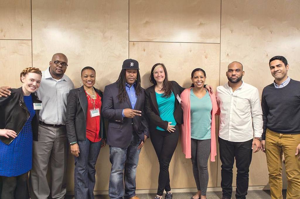 StartWithBuild's tweet image. #TBT to the #StartWithBuild team &amp;amp; @shakasenghor during @detbizweek. 📷 @hsaundersphoto 
#D… ift.tt/1YGkF8X