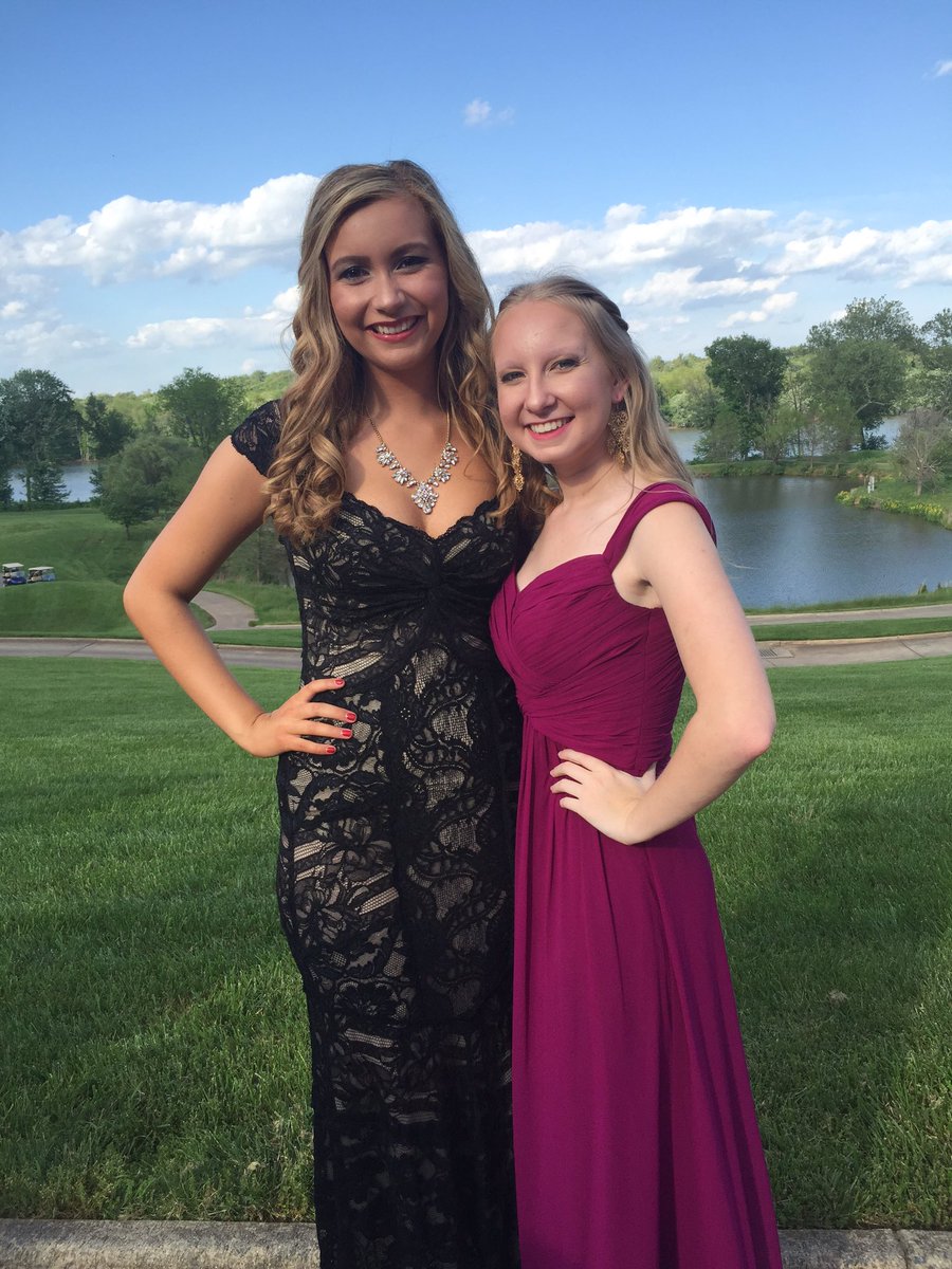 sofkellogg's tweet image. happy birthday to this nugget who always eats my food in Spanish ((but it's okay bc I eat hers too)) ily!! 💕❤️🎉