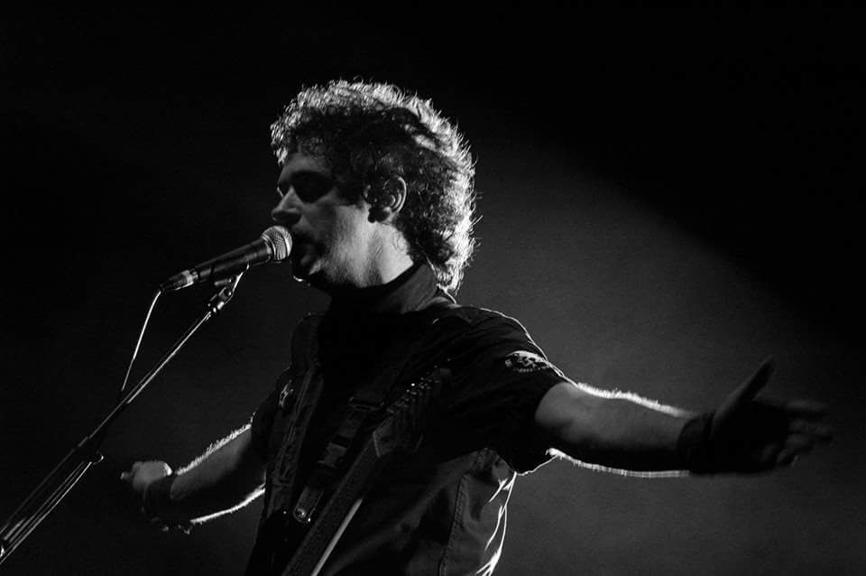 stereoadicto's tweet photo. "El arte de vivir por encima del abismo" #Cerati ♫ https://t.co/41DiQsbxEV
