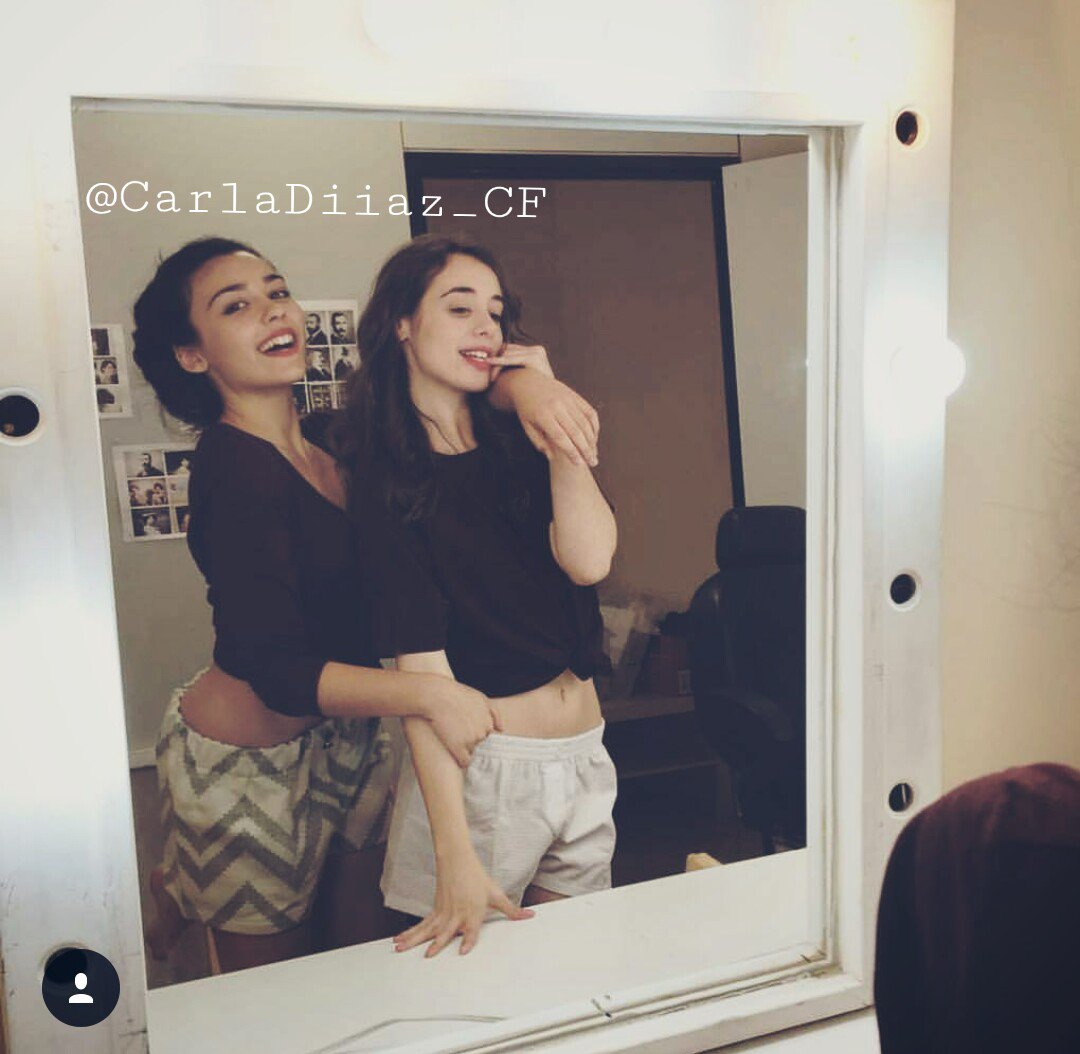 #BuenasNoches @carladiazact 😍