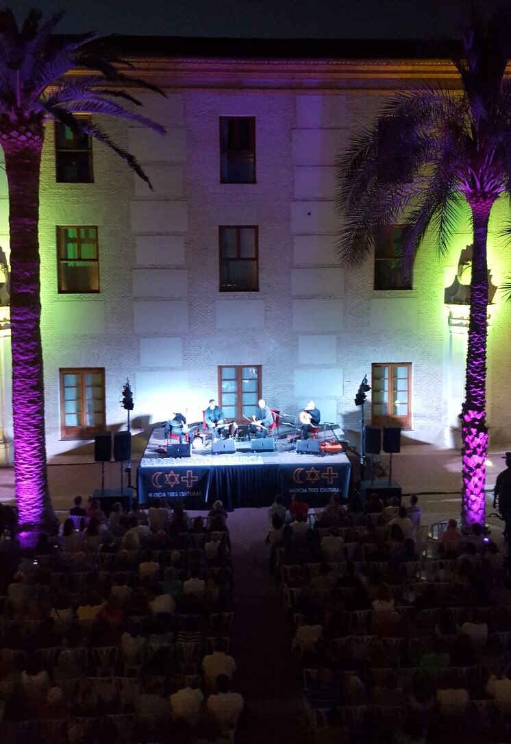 TurismodeMurcia's tweet photo. La música llena hoy el claustro de San Esteban. #Murcia3Culturas en los lugares más especiales de la capital. https://t.co/lKtWyWL4Ht