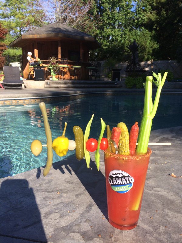 jroy5's tweet photo. The #caesardr going to create some new #casers after work on #NationalCaesarDay @canadascocktail @theextremebean https://t.co/NCYjCj4npo