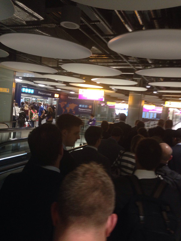 @HeathrowAirport another shambolic evening at T5 immigration at 9pm - really !! #gatwickexpansion