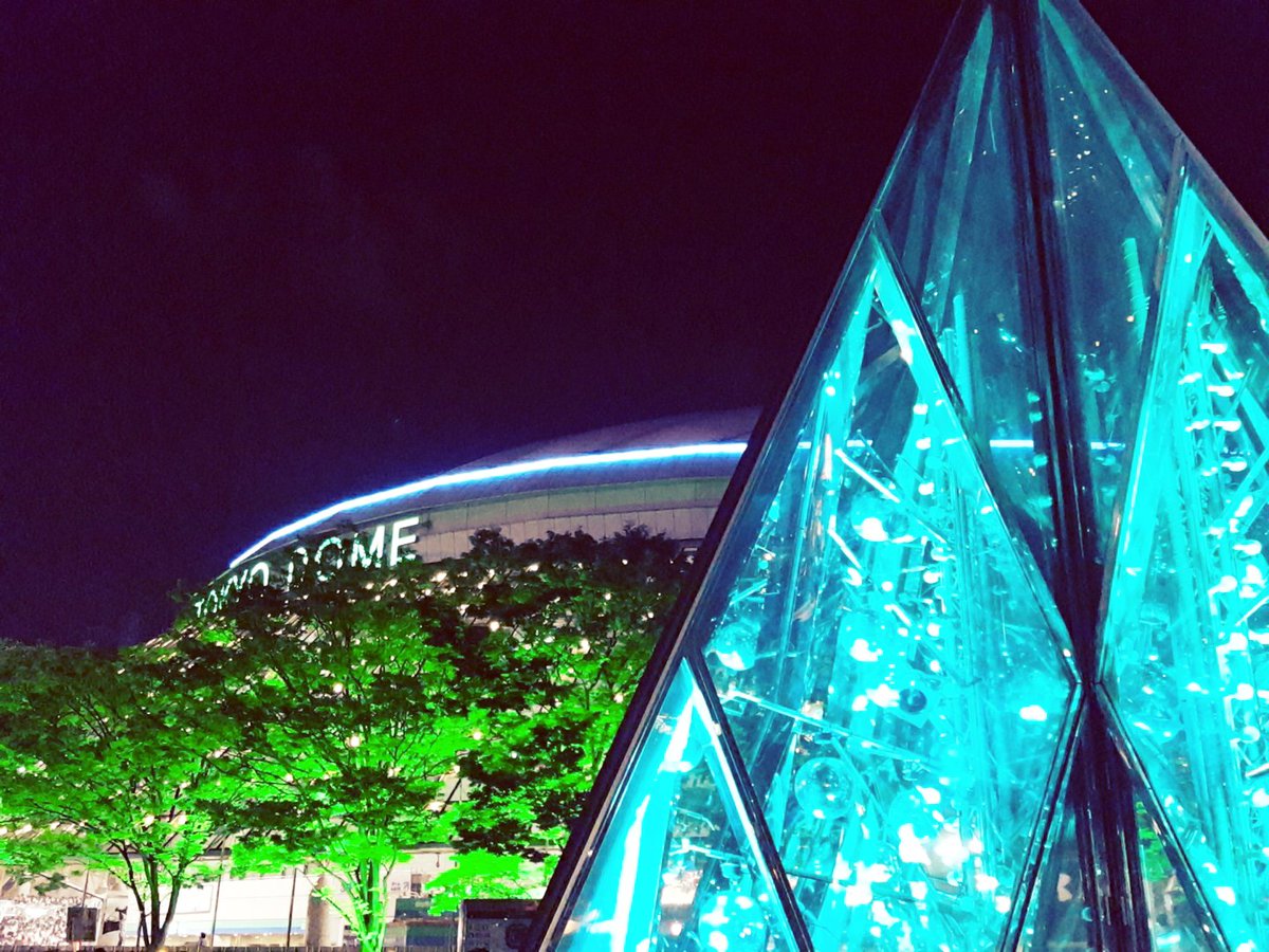 シャヲルがしあわせ感じて、シャイニがステージの上で「しあわせです」ってかみ締めてくれて、ほんとにこの上ない喜びだね。ずっとお互いが共鳴して共有してく関係でいたいな。オーラスありがとう。
#AlwaysWithYou_SHINee