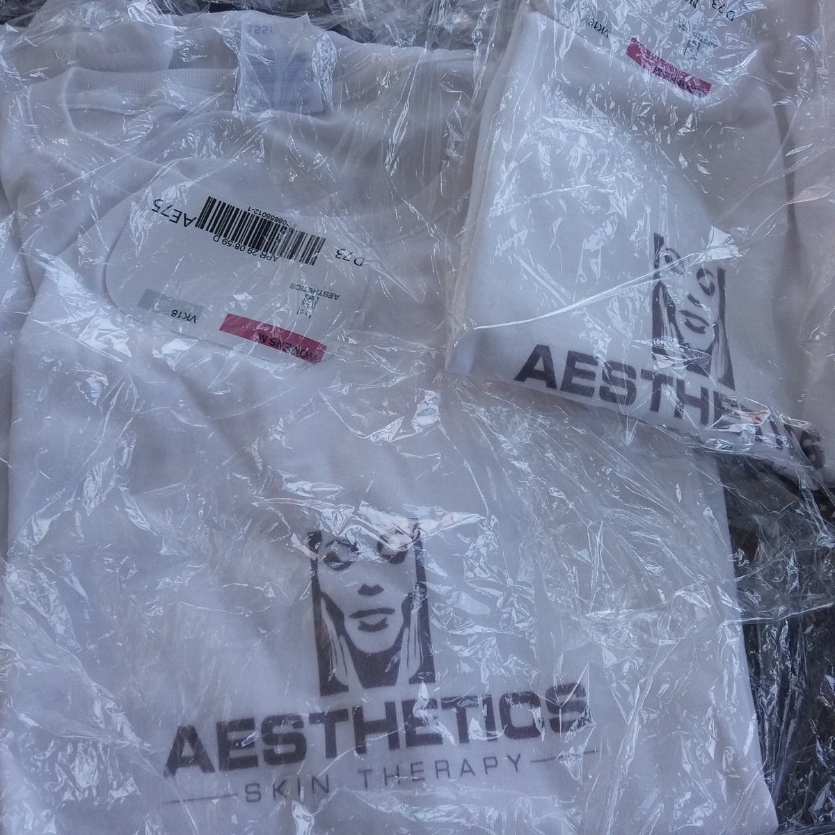 AestheticsST's tweet photo. #tshirts #fashion #aesthetics https://t.co/axJjenwPkb
