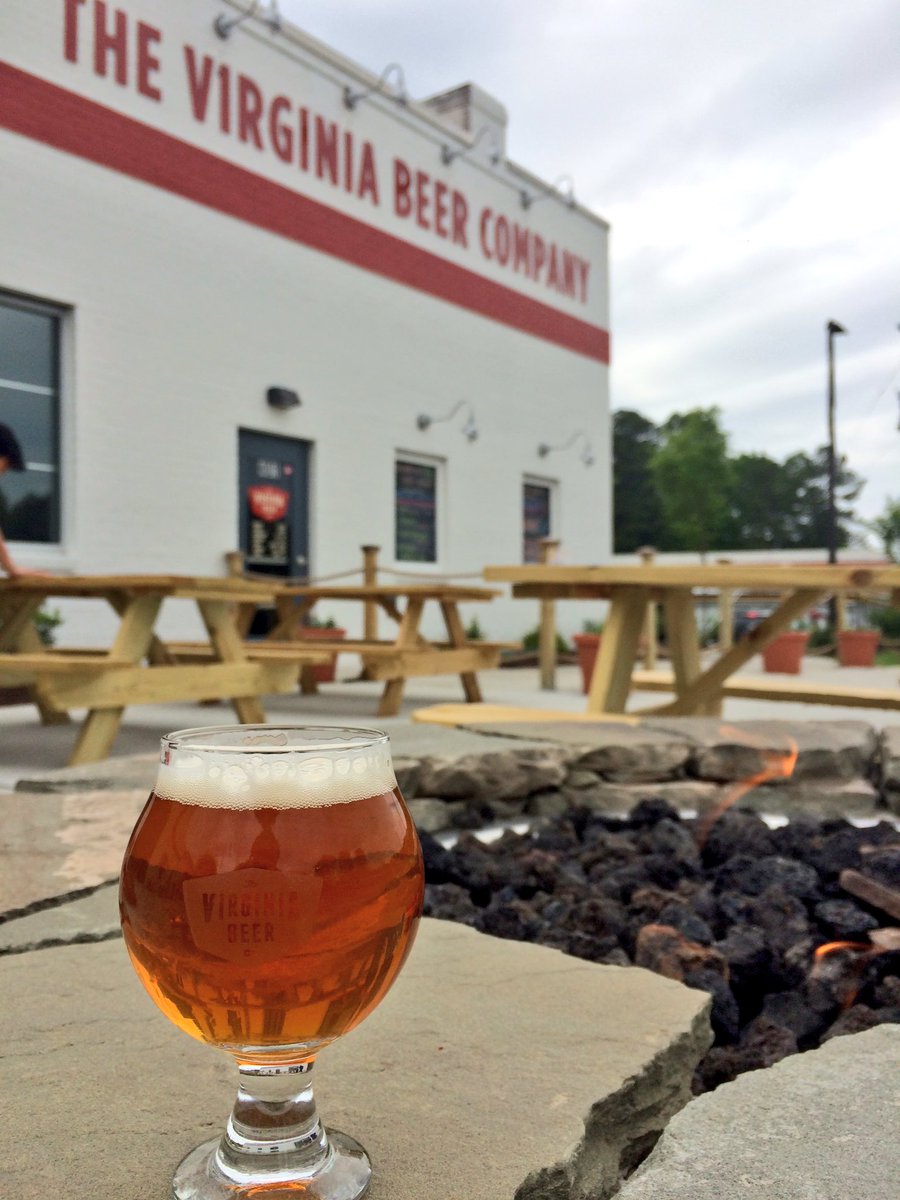 VirginiaBeerCo's tweet photo. BOOM! Tapped.
And @Karnageasadatrk #foodtruck is here too.
See y'all soon!
#ACBW #VAbeer #craftbeer #Vacraftbeer https://t.co/X1R21WXXlE
