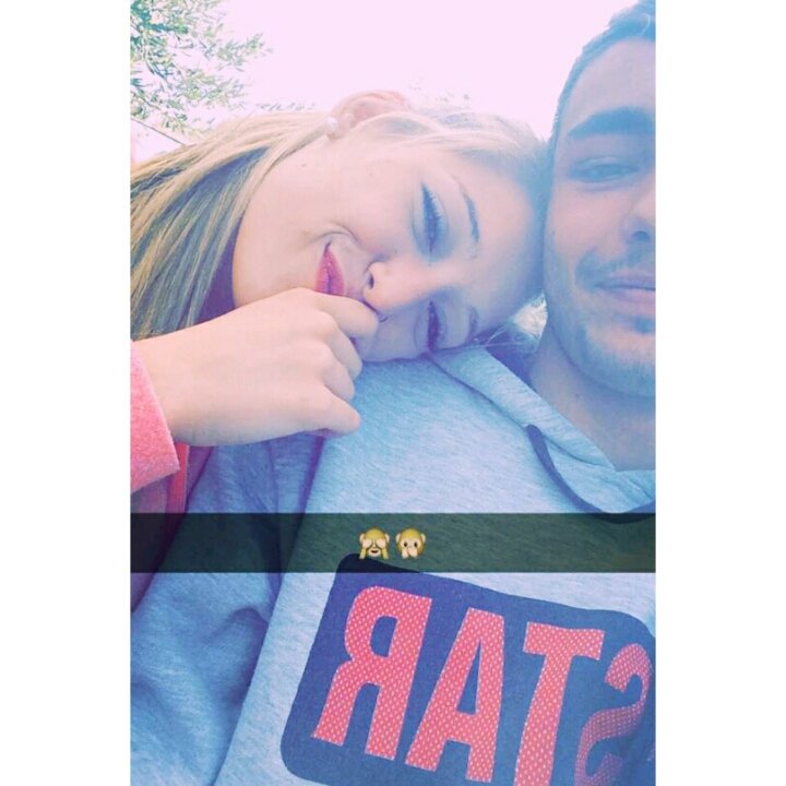 paauliss99's tweet photo. ii lo mio se mira pero no se toca !! 😊😋😏😈😉💞💑👫💏💙💯 #bnocheees https://t.co/KeGWY7PvsD