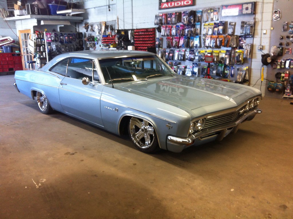 ExclusiveSoundx's tweet photo. Slammed impala livin'loud! Thanks @KICKERaudio @GemSen @CAS_MFG https://t.co/phfFr38fWx