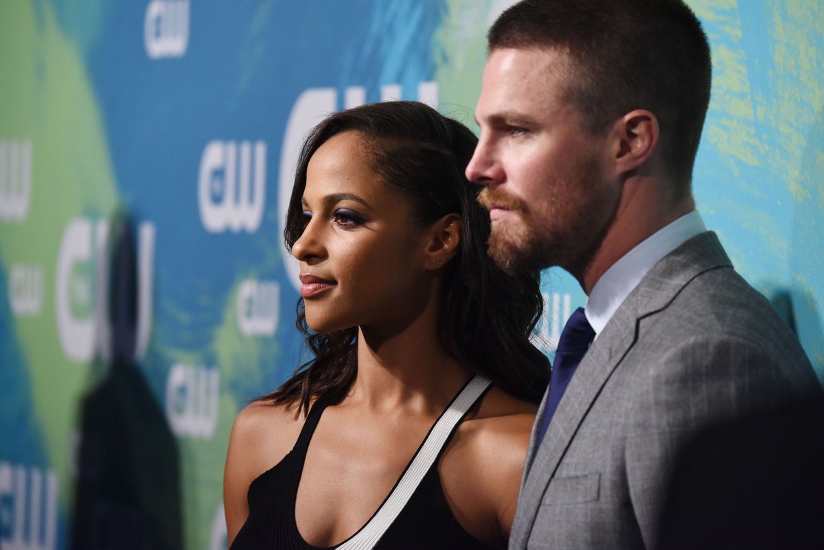 stephenamell_fr's tweet photo. HQ pics of Stephen Amell at CW Upfront from today - https://t.co/ZAVL5NOOfG #stephanamell #arrow https://t.co/HHU2yEWIm8