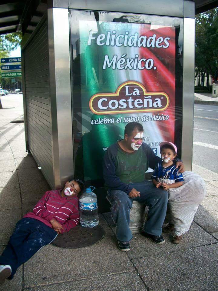 CharlezFyzz's tweet photo. Triste realidad en México
#asinosepuede https://t.co/KJ5IRyqzQS