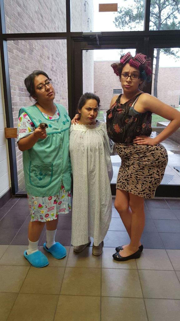 aracelmichii's tweet photo. #kfseniorweek #kfseniorcitizen 👴👵 https://t.co/VFGDL8j8tG