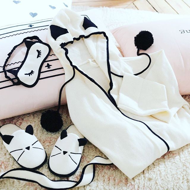 southcoastplaza's tweet image. The very cute @emilyandmeritt sleepover collection is now available @potterybarnteen!