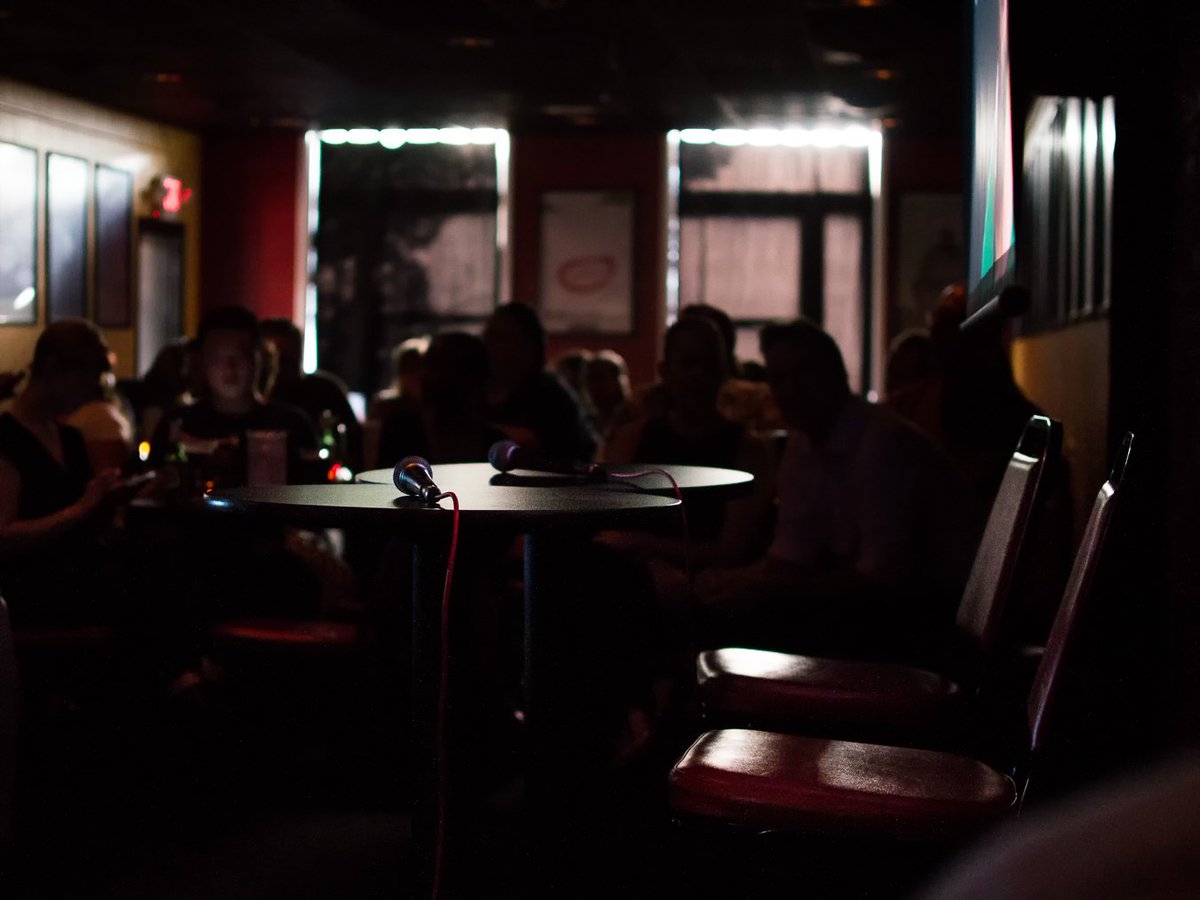 EricDockter's tweet photo. Waiting for @littleesther at the @comedyattic , GREAT ep of Weird Adults w/ Janeane Garofalo. #LCF15 @LimestoneFest https://t.co/foYrgndLlR