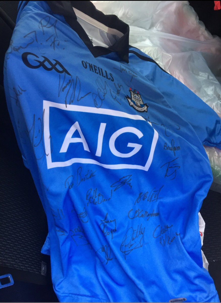 lfc123456's tweet image. Sample of our fab raffle prizes for our  Presentation Night Sat 21st May 🎉⚽🎉 @CharlestownMayo  😉😉😉
@LaobhaoiseNihE