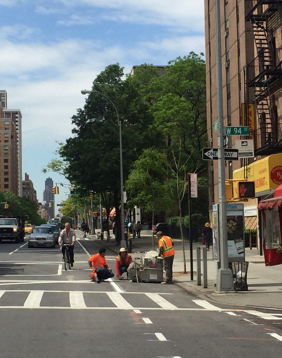 NYC_DOT's tweet photo. The thermoplastic was barely dry, but that didn't slow down this cyclist on #AmsterdamAve this AM! #bikenyc #B2W2016 https://t.co/s13Iyp7bDk