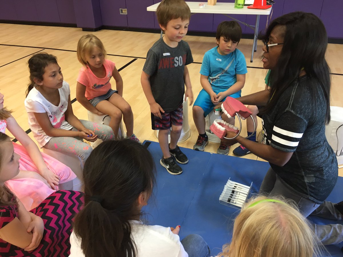 Emily_PLTW's tweet photo. Open wide!! Learning about dental health at the #BodyWalk https://t.co/xDRRwO354U