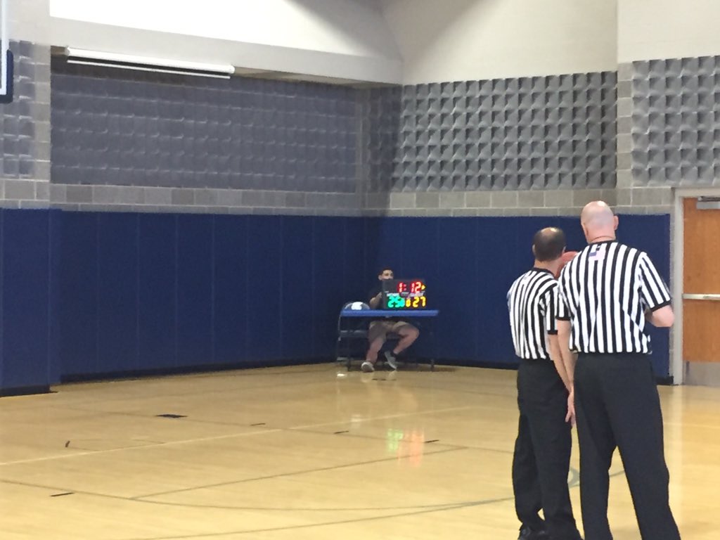 HiltonCadets's tweet photo. Down 2 with 1 minute left at last game lets go @unifiedkendets ! https://t.co/oxmKfaixQZ