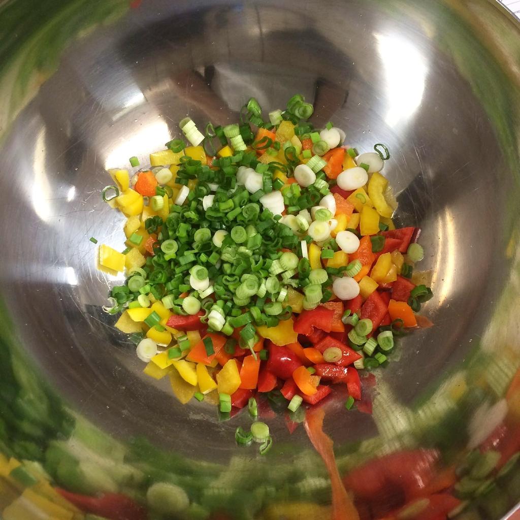 Kleurrijk weekend met veel eten voor de boeg! Met deze avond de aftrap: diner v de vrijwilligers van #TedxGroningen!