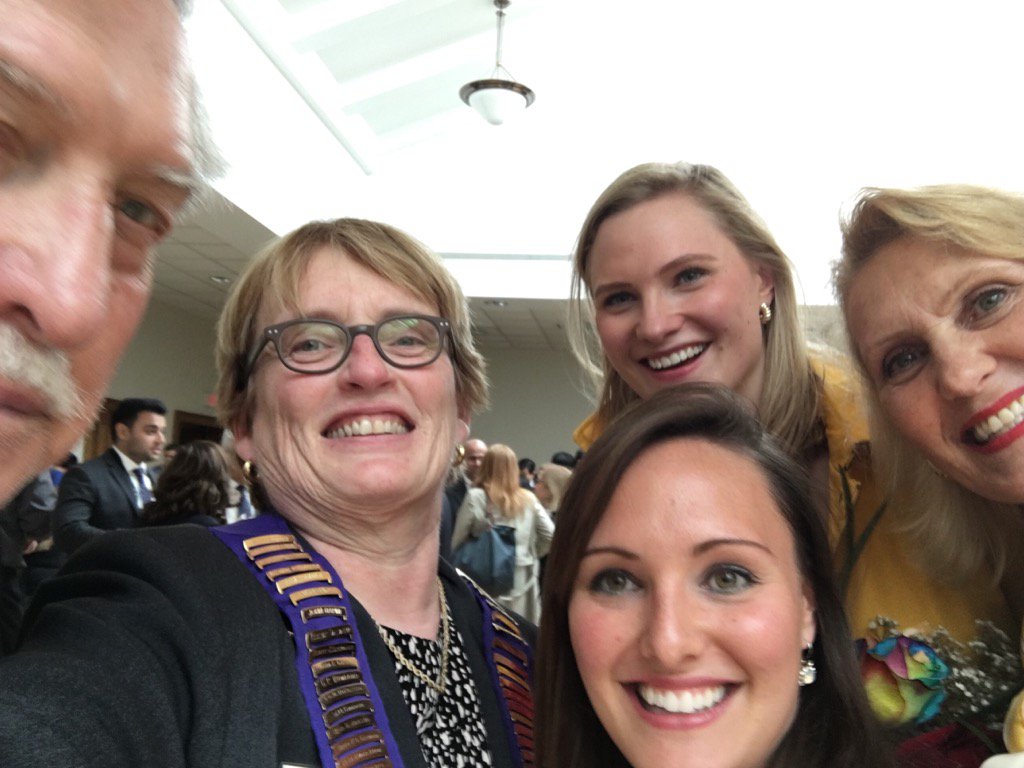 VirginiaWalley's tweet photo. Hey @OMSA_Executive - I got to meet the Stroz family today - @mjstroz now an official @OntariosDoctors! @QueensU https://t.co/z0rMRECoy9