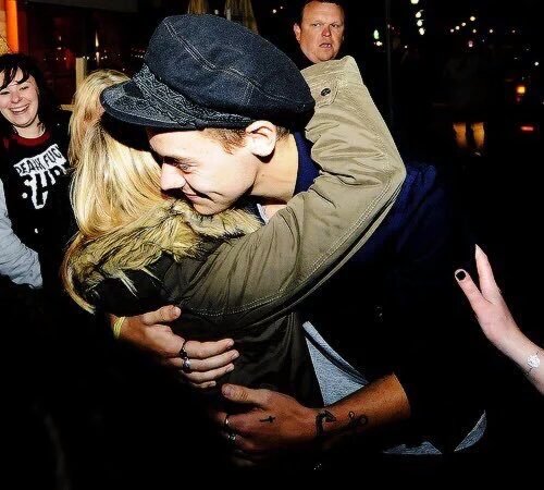 Swavey1D's tweet image. How amazing are these pictures and how amazing does Harry look.