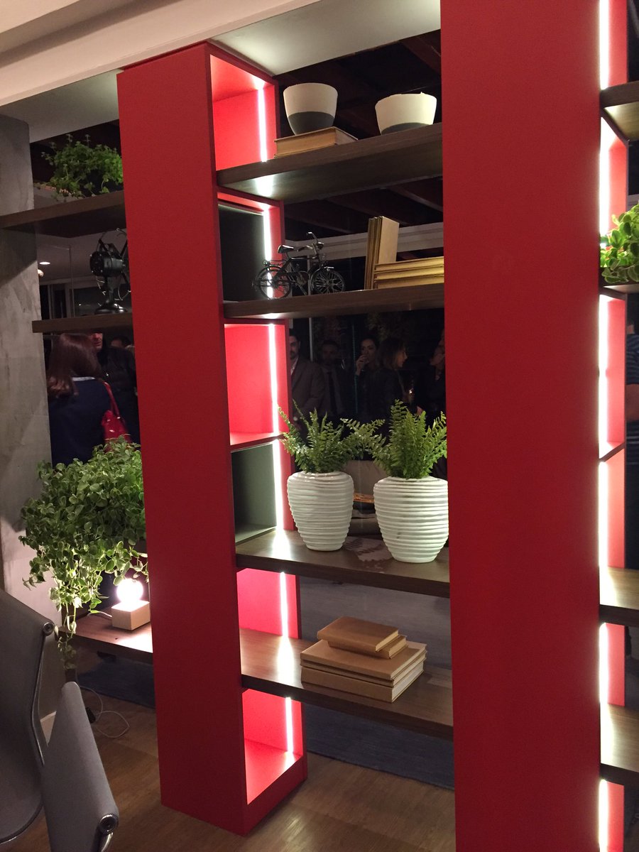 studiocrispaola's tweet image. Lançamento de peças muito diferentes e bonitas. Projetos João Segatto. Vale a pena ir conferir eu indico. #Segatto