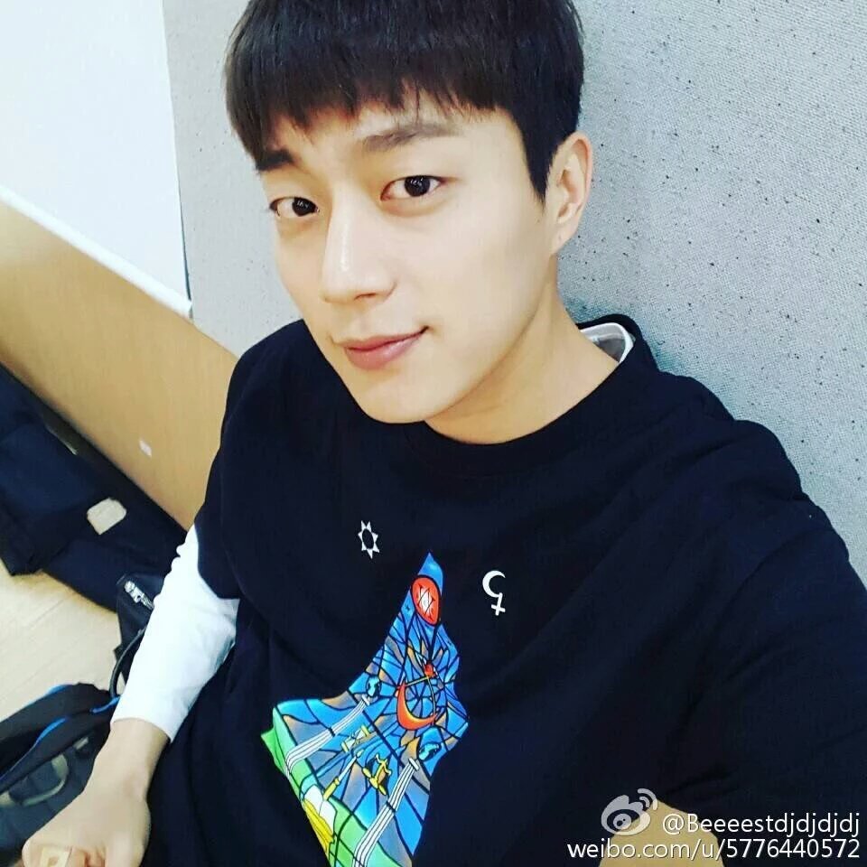 89YDJ's tweet photo. 덥다더워...... 더위조심조시뮤ㅠㅠㅠㅠ. https://t.co/abElt0TP8a