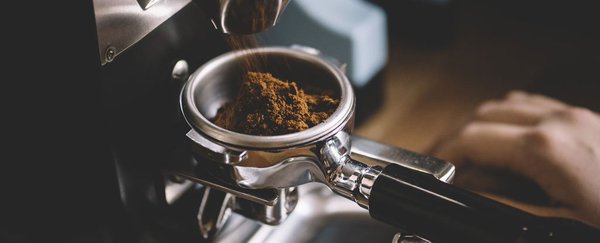ScienceChannel's tweet photo. Engineers have figured out how to use old coffee grounds to pave roadways. https://t.co/i5FpQqztv4 https://t.co/mtMqUGVjyQ
